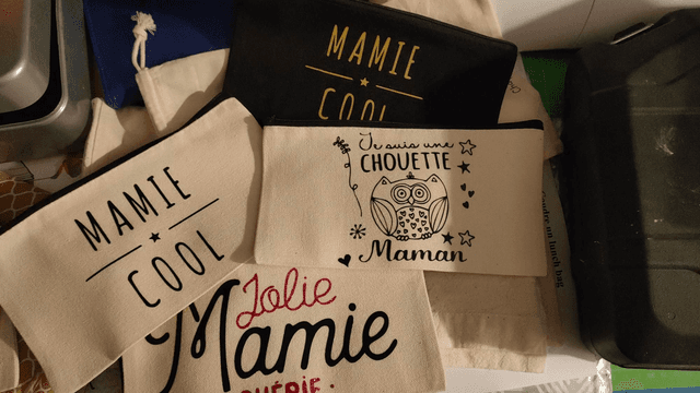 Petite Pochette